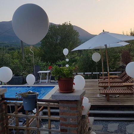 Къща За Гости Каза Роза - Swiss Style Chalet Casa Rosa Guest House Kyustendil Phòng bức ảnh