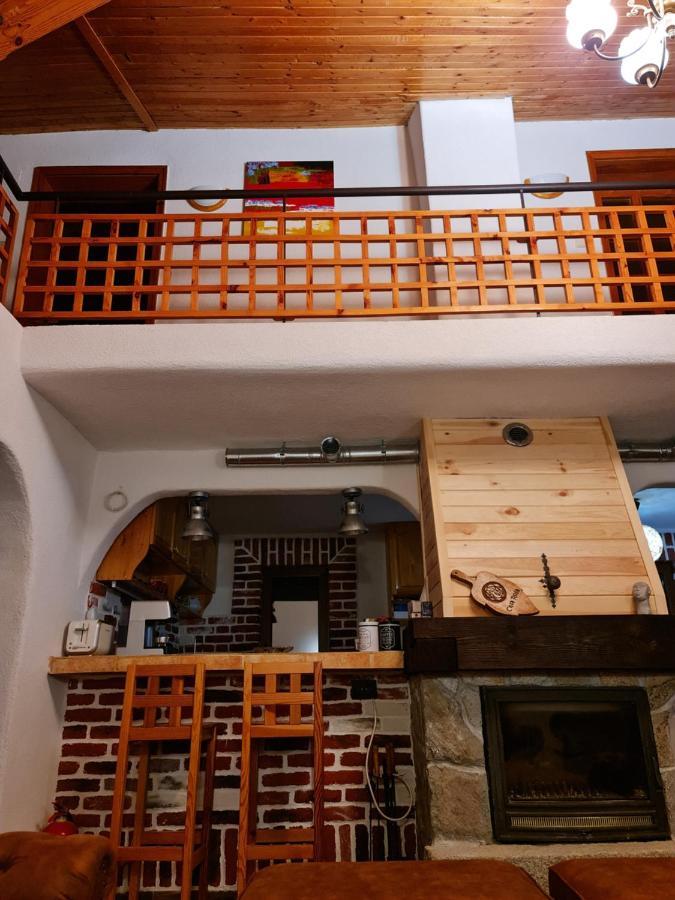 Къща За Гости Каза Роза - Swiss Style Chalet Casa Rosa Guest House Kyustendil Ngoại thất bức ảnh